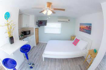 Florida Dolphin Motel St. Pete Beach Zewnętrze zdjęcie